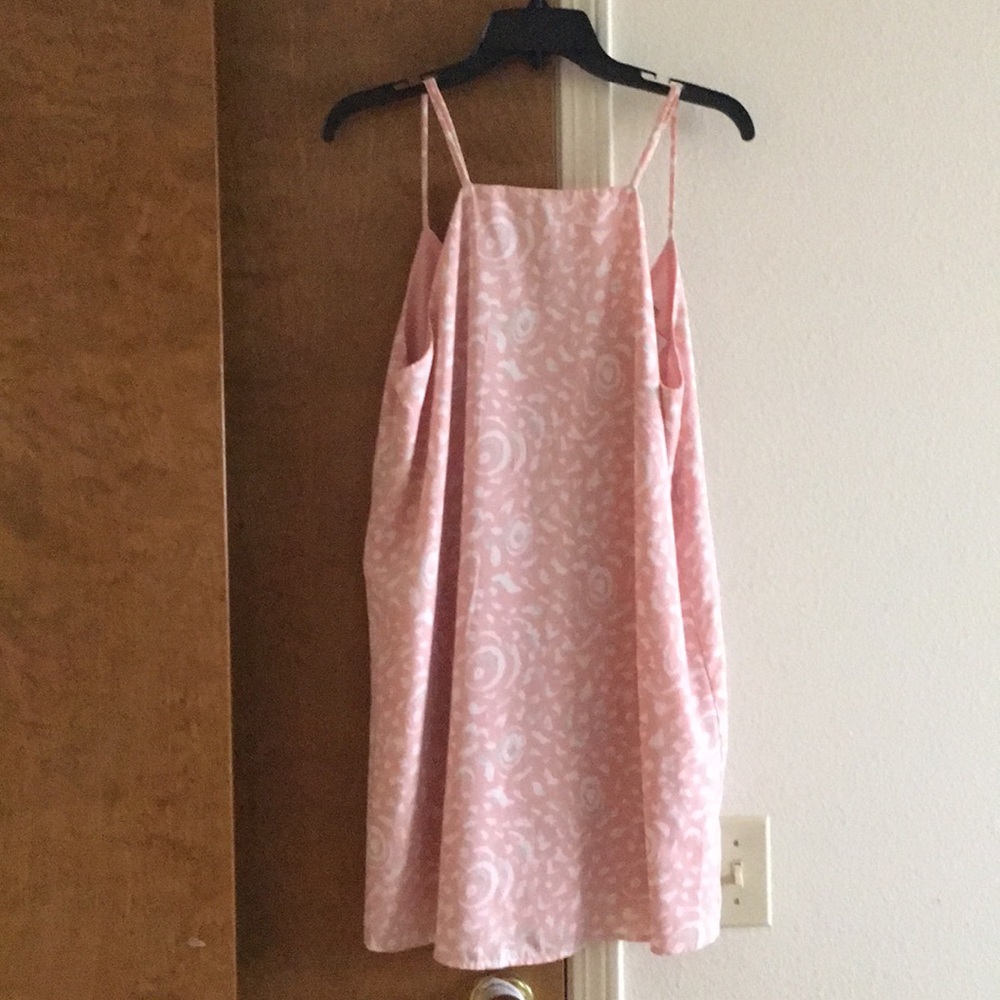 pink dress